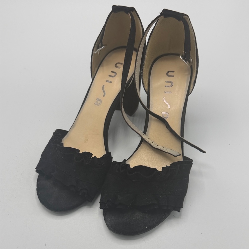 Unisa Black Ruffle Heeled Sandals